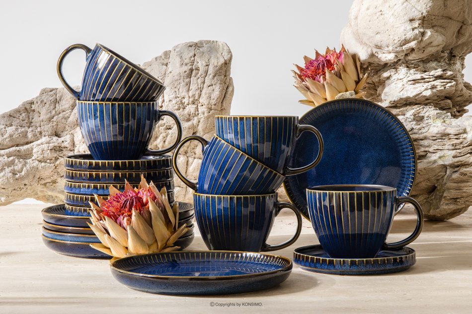 AD STRIPES Čajová souprava pro 6 osob (18 ks) reaktivní porcelán, granátová barva tmavě modrá - obrázek 1